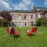 Chez Hortense Bed & Breakfast 3*