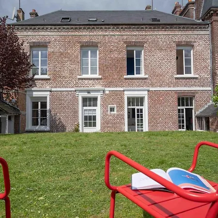 Chez Hortense Bed & Breakfast